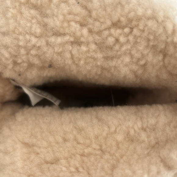 UGG boots - Picture 7 of 11